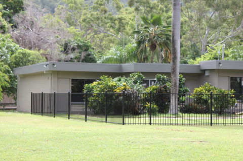 Arcadia Village Motel - Accommodation 4U 3