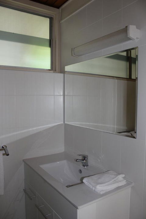 Arcadia Village Motel - Accommodation 4U 6