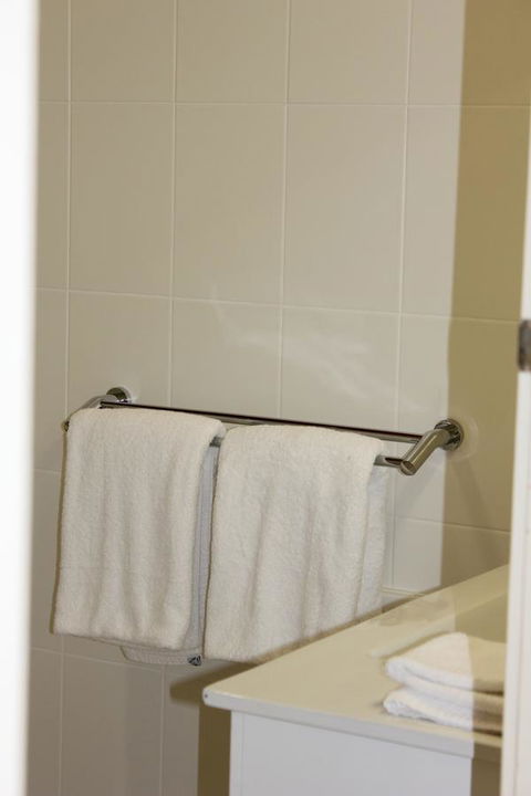 Arcadia Village Motel - Accommodation 4U 10