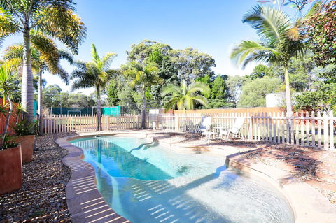 Waterfront At White Patch - Accommodation 4U 33