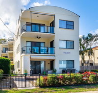 Waterfront views from private rooftop balcony - Bayview South Esp Bongaree - Accommodation 4U