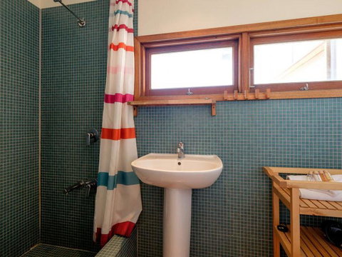 Eddies Place - Accommodation 4U 17