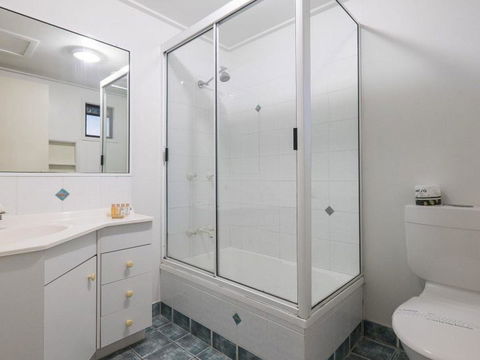 Billa Blue By Discover Stradbroke - Accommodation 4U 8