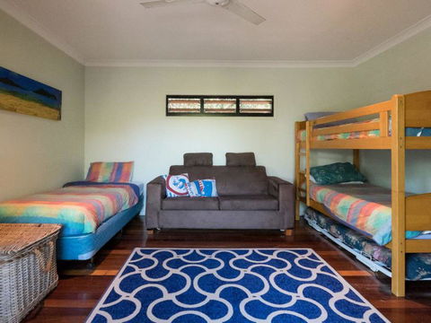 Billa Blue By Discover Stradbroke - Accommodation 4U 1