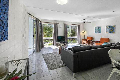 13 The Islander Resort - Accommodation 4U 7