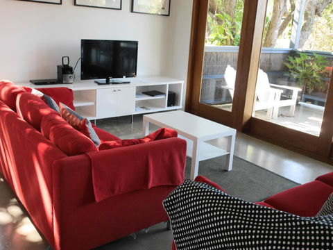 A AAA C-SHACK - Accommodation 4U 0