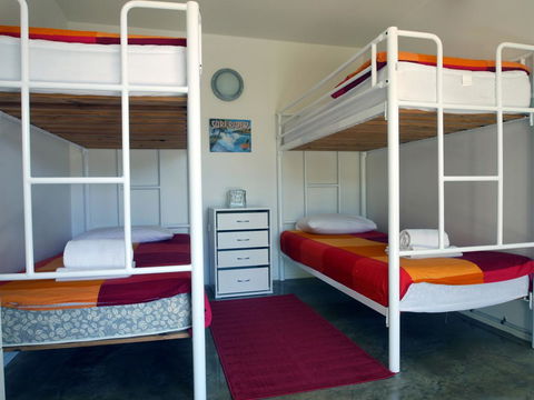 A AAA C-SHACK - Accommodation 4U 19