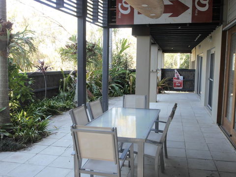 A AAA C-SHACK - Accommodation 4U 4