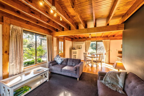 Parnella Adventure Bay, Bruny Island - Accommodation 4U 2