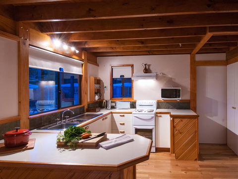 Parnella Adventure Bay, Bruny Island - Accommodation 4U 12