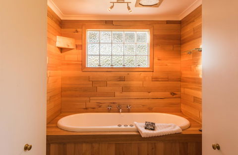 Parnella Adventure Bay, Bruny Island - Accommodation 4U 13