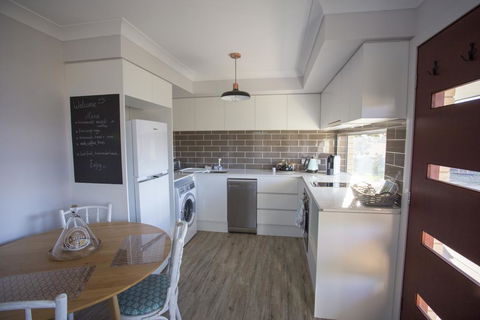Gindanha - Accommodation 4U 2
