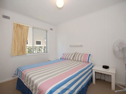 'Beachside' Shoal Bay, Unit 4 - Accommodation 4U 2