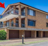 'COLUMBIA VIEWS' 2/9 COLUMBIA CLOSE - AIRCON WIFI NETFLIX VIEWS  BOAT PARKING - Accommodation 4U