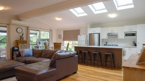 'RIVERSIDE RETREAT' 544 Ocean Drive, North Haven - Accommodation 4U 3