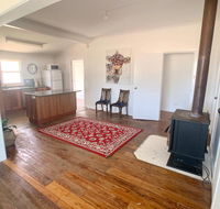 'The Wattles' - True Country Escape Near Wineries - Borenore - Accommodation 4U