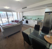 just listed Bolton St 1br 350m walk to Newcastle beach  Wifi end Eand - Accommodation 4U