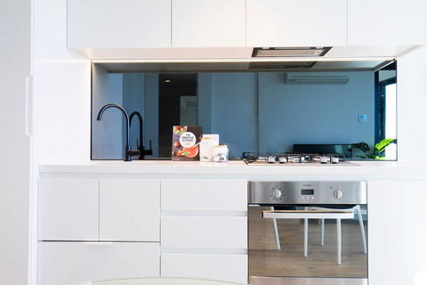 08, 1Bd 1Bth SkyCastle, Lvl 55 StunningView, FreeTram - Accommodation 4U 2