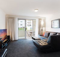 1 'SEASHELLS' 21-23 MAGNUS STREET - WIFI POOL LIFT  AIR CONDITIONING - Accommodation 4U