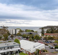 1 'Seaview' 9 Church Street - huge air conditioned unit with lift  WIFI - Accommodation 4U