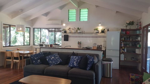 1 Bedroom Home Surrounded By Nature - Accommodation 4U 2