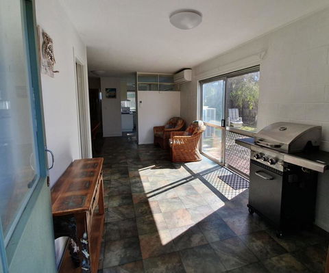 1 Spectrum Street, Rainbow Beach- Close To Shops And Main Beach - Accommodation 4U 1