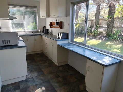 1 Spectrum Street, Rainbow Beach- Close To Shops And Main Beach - Accommodation 4U 0