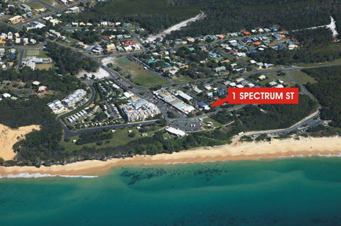 1 Spectrum Street, Rainbow Beach- Close To Shops And Main Beach - Accommodation 4U 2