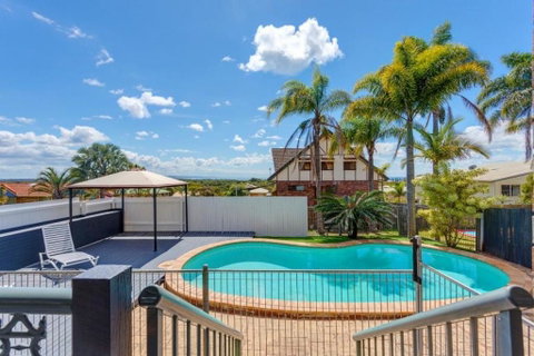 1-33 Tingira Close - Rainbow Beach, Gorgeous Ocean Views, Swimming Pool, Air Conditioning - Accommodation 4U 3