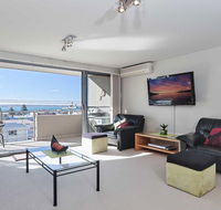 11 'Bayview Apartment' 42 Stockton Street - right in the CBD of Nelson Bay with water views - Accommodation 4U