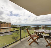 11 'Promenade' 8 Intrepid Close - air conditioned unit with beautiful water views - Accommodation 4U
