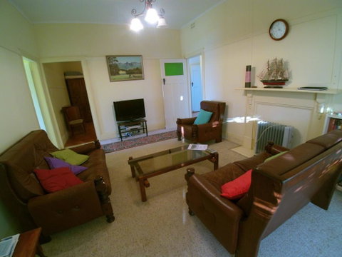 12 Bluewater Drive - Accommodation 4U 3