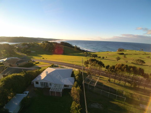 12 Bluewater Drive - Accommodation 4U 0