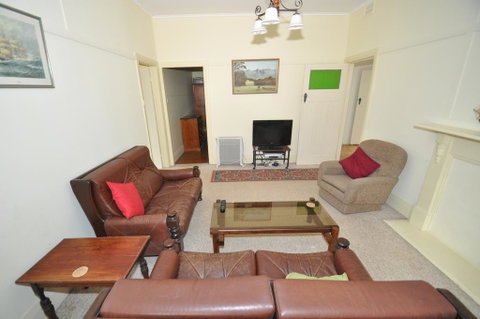 12 Bluewater Drive - Accommodation 4U 2