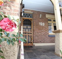 123 Hill St Heart of Orange Double Brick - Accommodation 4U
