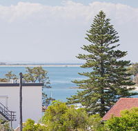 13 'Cote D'Azur' 61 Donald Street - Lovely unit with air con pool lift and WiFi - Accommodation 4U