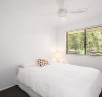 13 Orania Court Rainbow Shores - Pool sleeps 8 air conditioning fire pit - Accommodation 4U