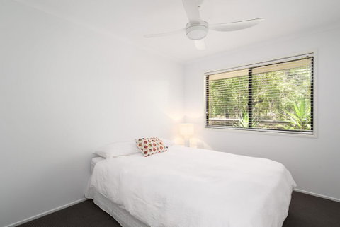 13 Orania Court, Rainbow Shores - Pool, Sleeps 8, Air Conditioning, Fire Pit - Accommodation 4U 0