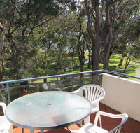 13' Mistral Court' 17 Mistral Close - walk across to Little Beach - Accommodation 4U