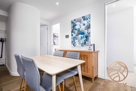 140, Cozy Lakeside Residence In The Heart Of St Kilda, 2BD2BT, Free Parking - Accommodation 4U 2