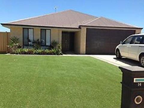 14Rosapark House - Accommodation 4U 3