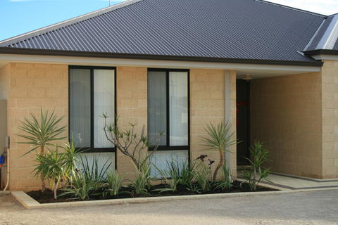 14Rosapark House - Accommodation 4U 1