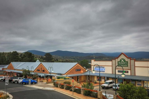 17 Lakeview Plaza - Accommodation 4U 3
