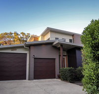 17 Naiad Court - Modern open plan family home with covered outdoor area and double lock-up garage - Accommodation 4U