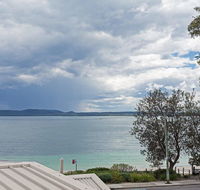 2 'Sunnie Belle' 3 Victoria Parade- water views over Nelson Bay foreshore - Accommodation 4U
