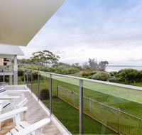 2 'The Helm' 22 Voyager Cl - Stunning waterfront unit with Air Conditioning - Accommodation 4U