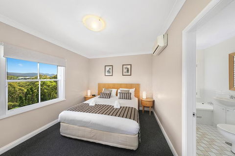 2 Bedroom Villa @ Oaks Cypress Lakes Resort - Accommodation 4U 1