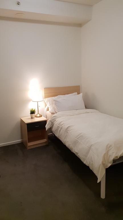 2 Bedrooms CBD FREE Tram Apartment (Melb Central, China Town, Queen Victoria Market, Melbourne University, RMIT, Etc) - Accommodation 4U 3