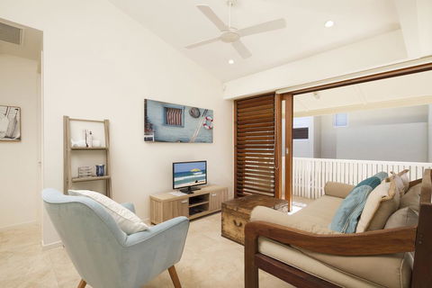 2 Hale Lani - Accommodation 4U 0