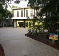25 Naiad Court - Rainbow Shores The Ultimate Beachside Executive Property Air conditioned - Accommodation 4U